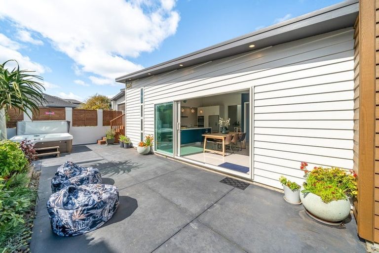 Photo of property in 9 Semaphore Lane, Whitby, Porirua, 5024