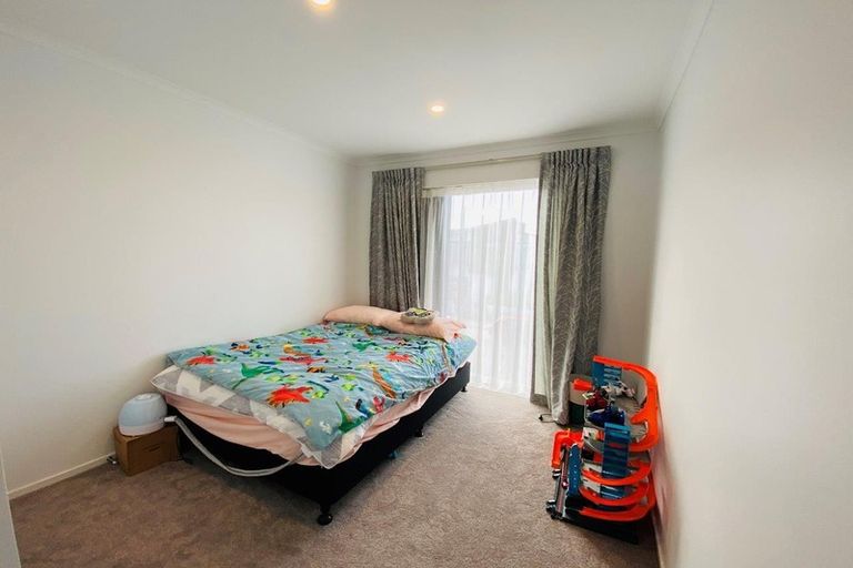 Photo of property in 16 Flounder Road, Hobsonville, Auckland, 0616