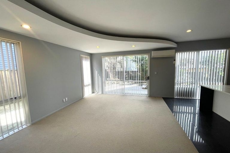Photo of property in 14 Stamford Crescent, Flat Bush, Auckland, 2019