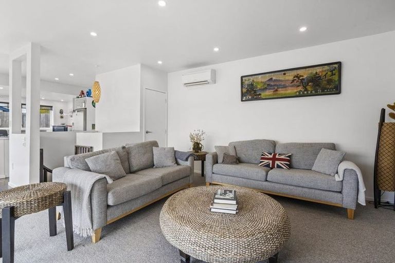 Photo of property in 515 Marine Drive, Sunshine Bay, Lower Hutt, 5013