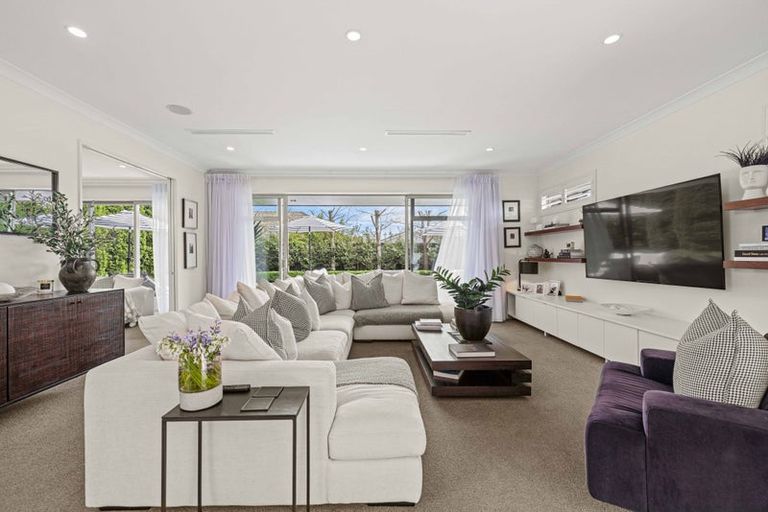 Photo of property in 77 Perry Street, Papanui, Christchurch, 8053