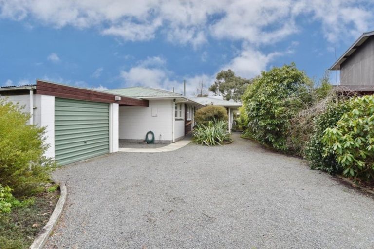 Photo of property in 26a Guinness Crescent, Ilam, Christchurch, 8041