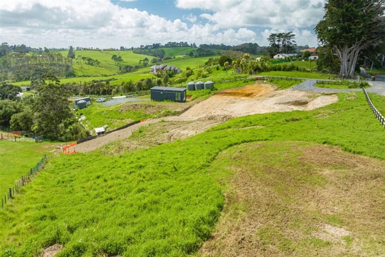 Photo of property in 263 Amreins Road, Taupaki, 0782