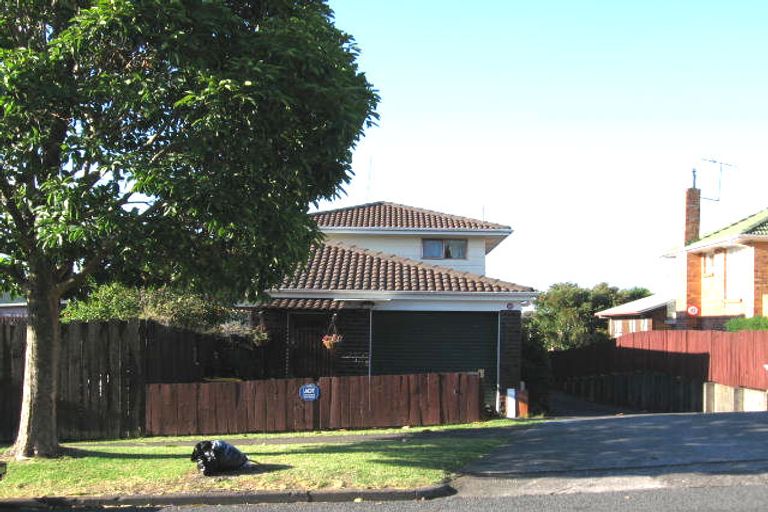 Photo of property in 6/26 Islington Avenue, New Lynn, Auckland, 0600