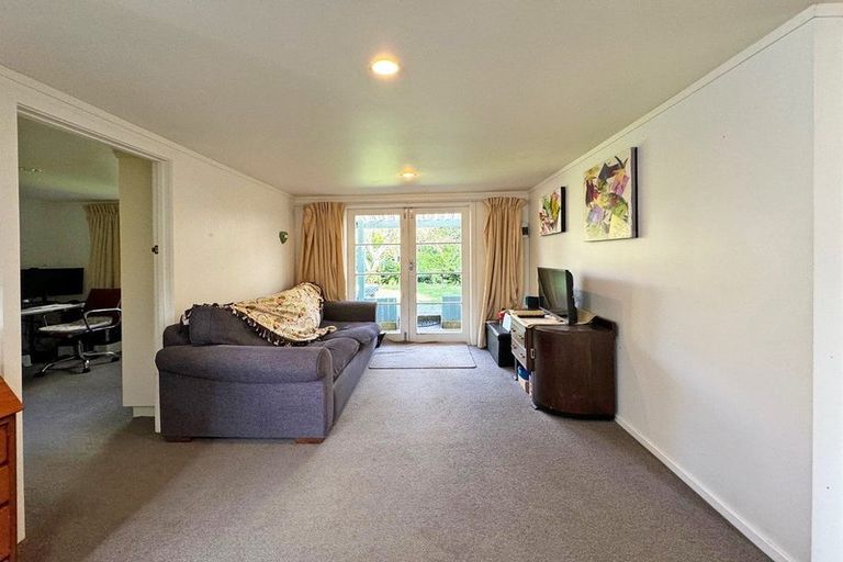 Photo of property in 18a Oriental Street, Welbourn, New Plymouth, 4312