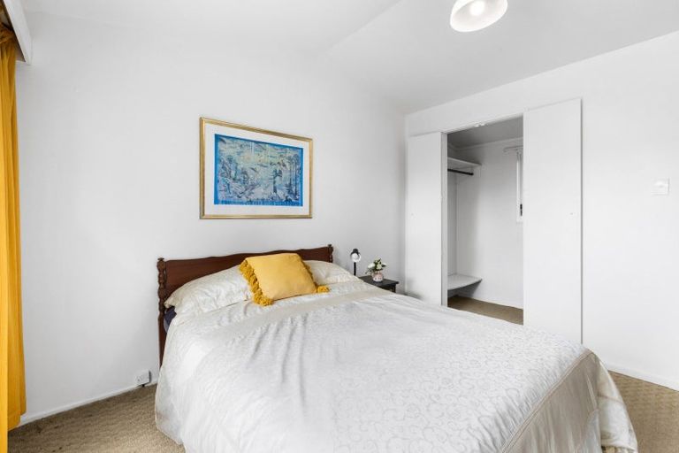 Photo of property in 12b Saint Hill Lane, Havelock North, 4130