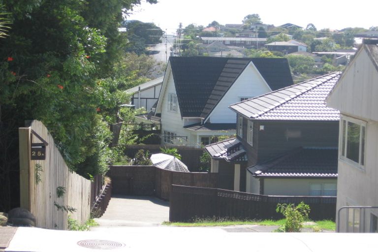 Photo of property in 25a Quebec Road, Milford, Auckland, 0620