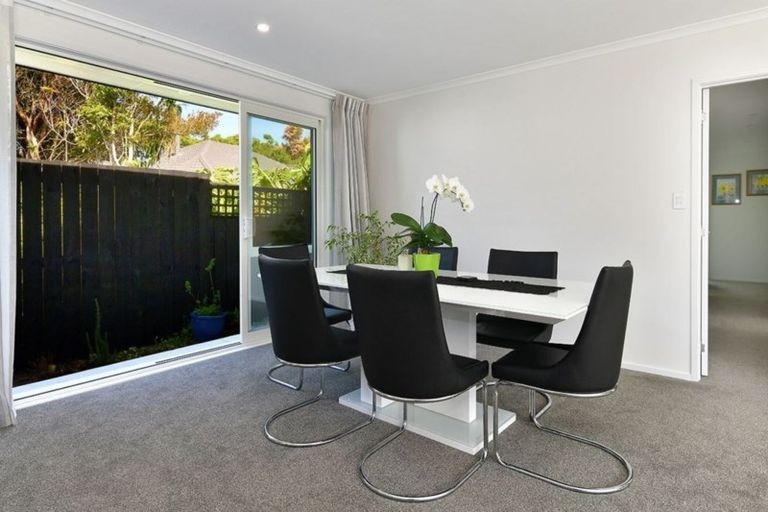 Photo of property in 5 The Circle, Manly, Whangaparaoa, 0930