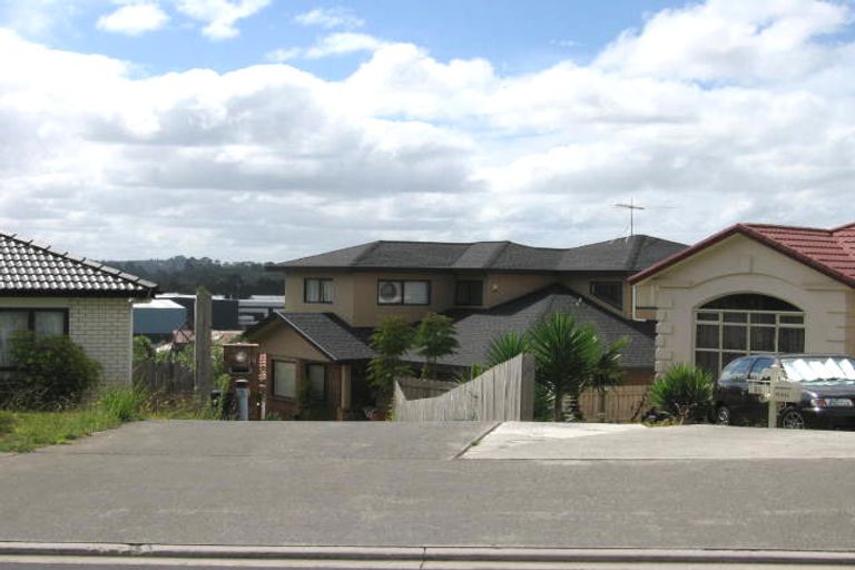 Photo of property in 14 Black Teal Close, Unsworth Heights, Auckland, 0632