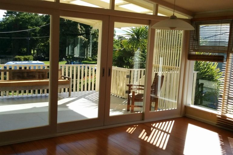 Photo of property in 14 Wairoa Road, Narrow Neck, Auckland, 0624