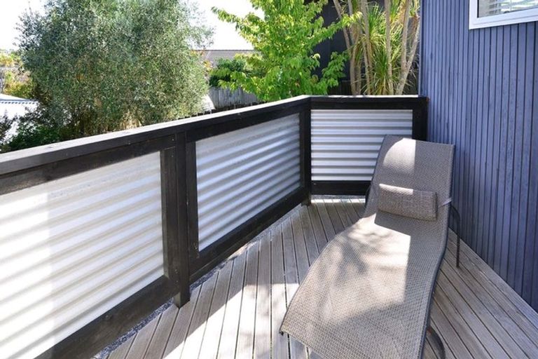 Photo of property in 1/612 Beach Road, Browns Bay, Auckland, 0630