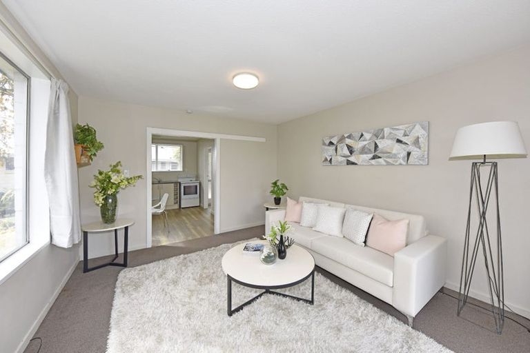 Photo of property in 17a Leonie Place, Aranui, Christchurch, 8061