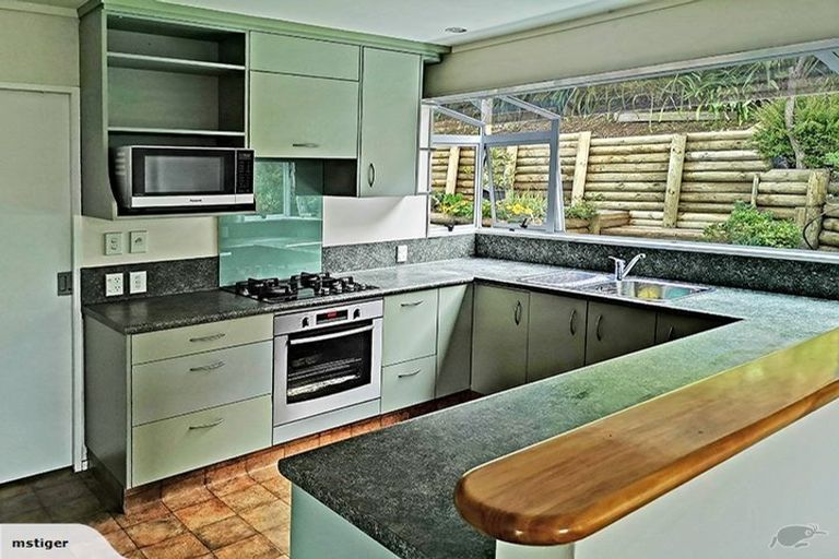 Photo of property in 10 Jasons Place, Churton Park, Wellington, 6037