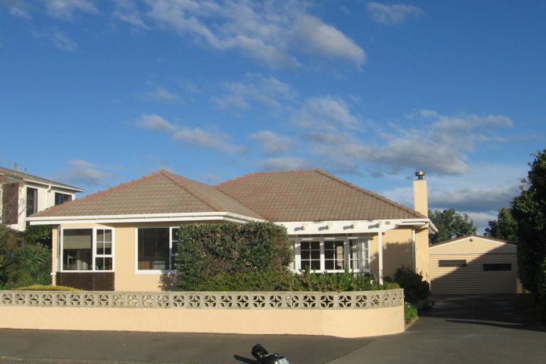 Photo of property in 92 The Esplanade, Westshore, Napier, 4110