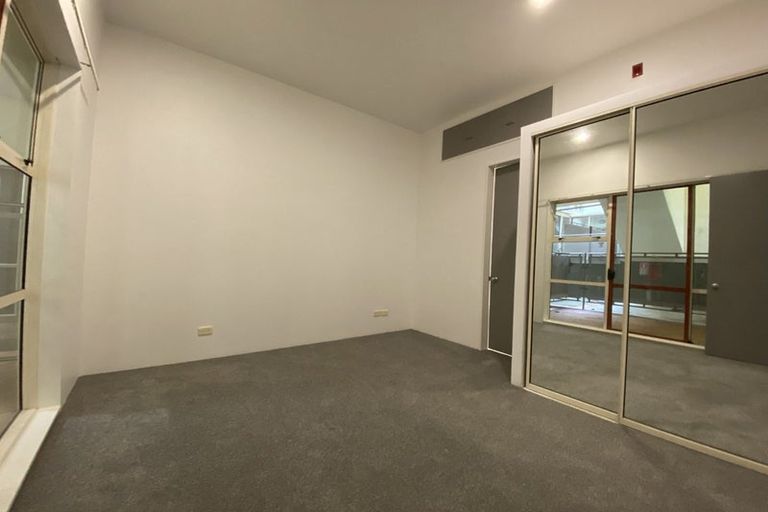 Photo of property in Sirocco Apartments, 404/8 Church Street, Wellington Central, Wellington, 6011