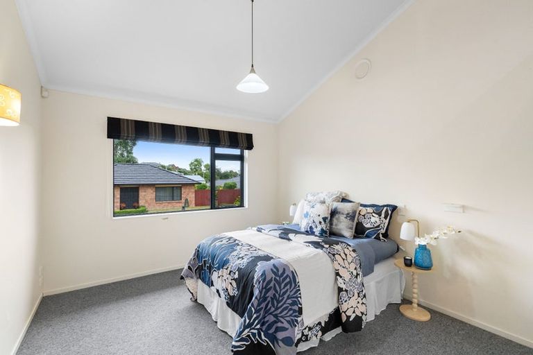 Photo of property in 1 Roseash Lane, Levin, 5510