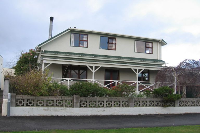 Photo of property in 5 Rangitira Avenue, Palmerston North, 4414