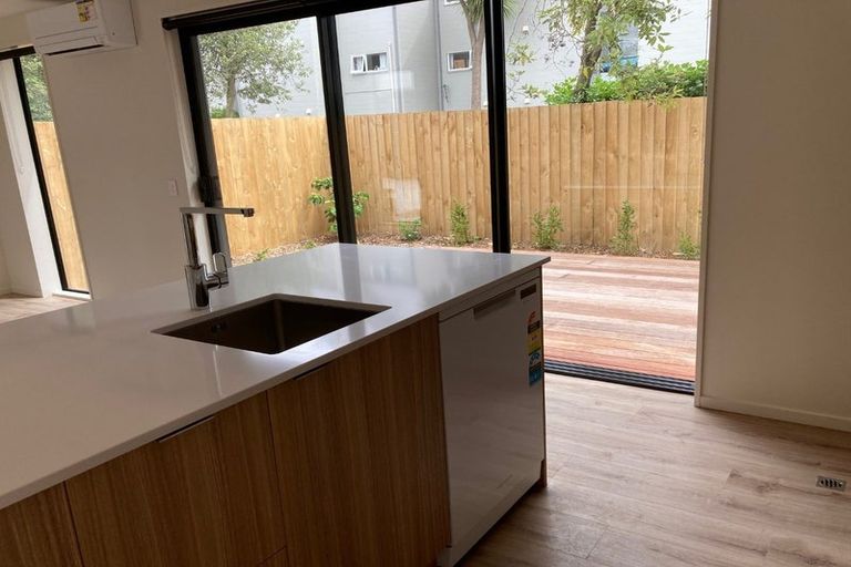 Photo of property in 97d Poulson Street, Addington, Christchurch, 8024