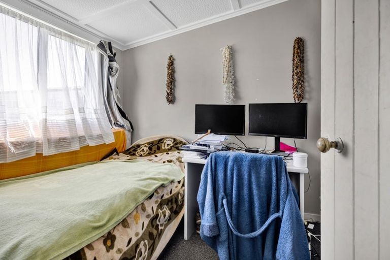 Photo of property in 15 High Street, Eltham, 4322