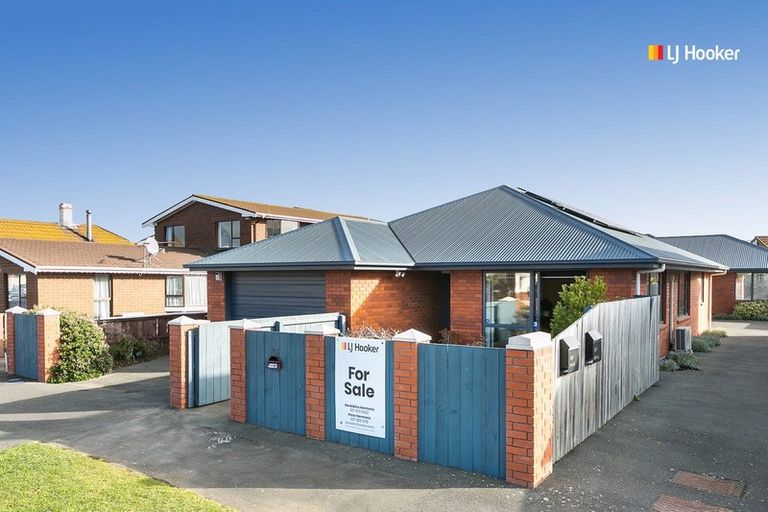Photo of property in 86 Queens Drive, Saint Kilda, Dunedin, 9012