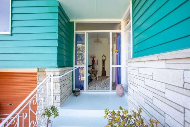 Photo of property in 25 Guy Street, Dannevirke, 4930