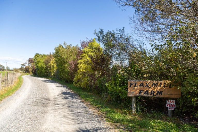 Photo of property in 769 State Highway 2, Opaki, Masterton, 5881