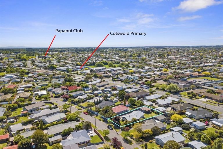 Photo of property in 10 Chedworth Avenue, Bishopdale, Christchurch, 8053