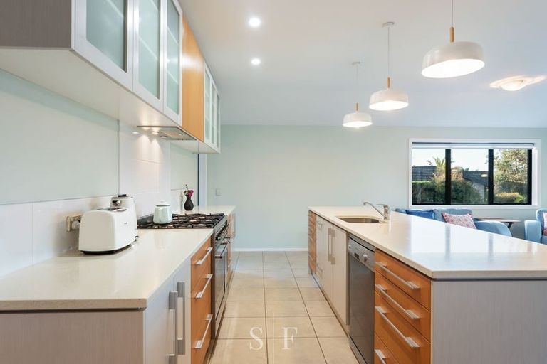 Photo of property in 22 Fairway Oaks Drive, Waikanae Beach, Waikanae, 5036