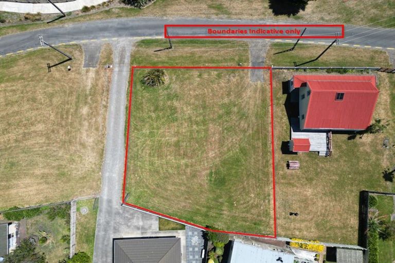 Photo of property in 32 Harbour Street, Foxton, 4814