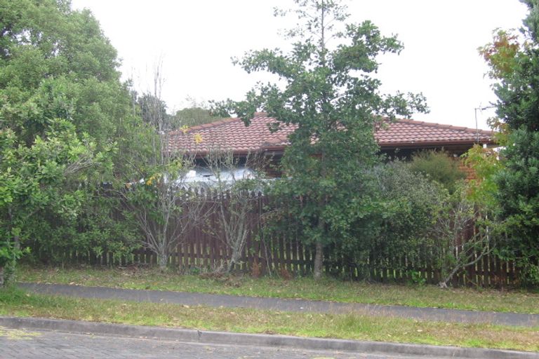 Photo of property in 8 Chedworth Drive, Glenfield, Auckland, 0629
