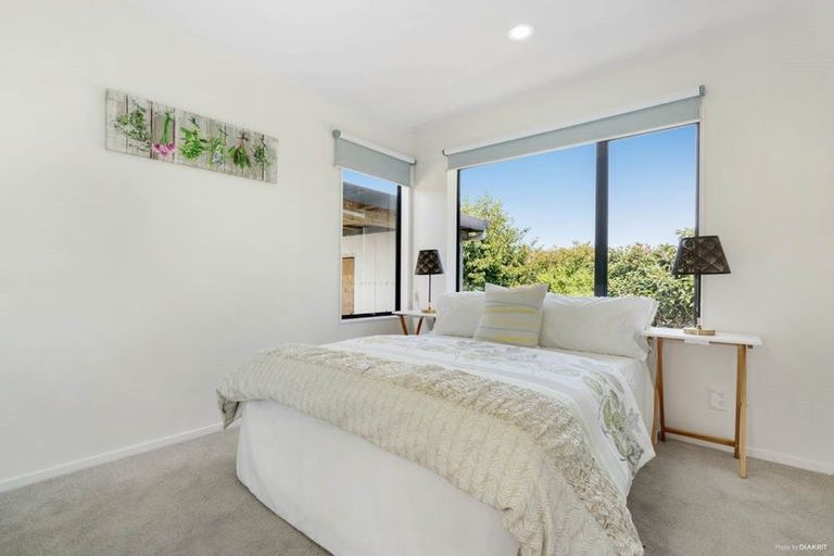 Photo of property in 189 Burswood Drive, Burswood, Auckland, 2013