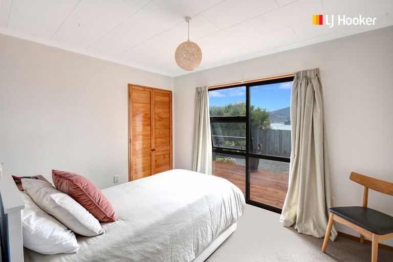 Photo of property in 52 Oxley Crescent, Broad Bay, Dunedin, 9014