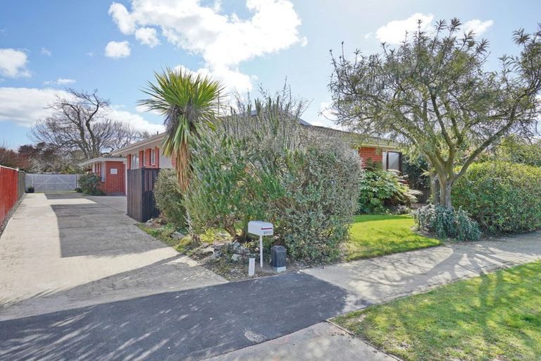 Photo of property in 1/3 Karnak Crescent, Russley, Christchurch, 8042