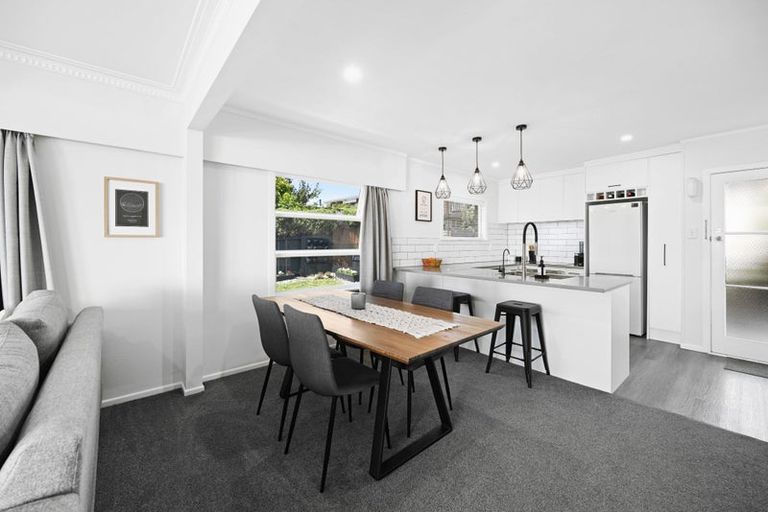 Photo of property in 10 Thomson Avenue, Dinsdale, Hamilton, 3204