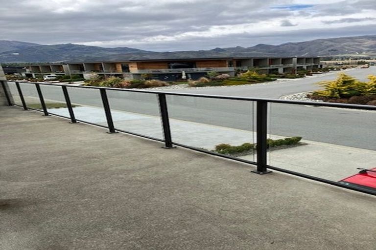 Photo of property in 16 Silverstone Drive, Cromwell, 9384