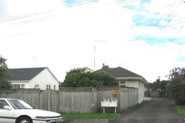 Photo of property in 2/5 Lynton Road, Mount Wellington, Auckland, 1060