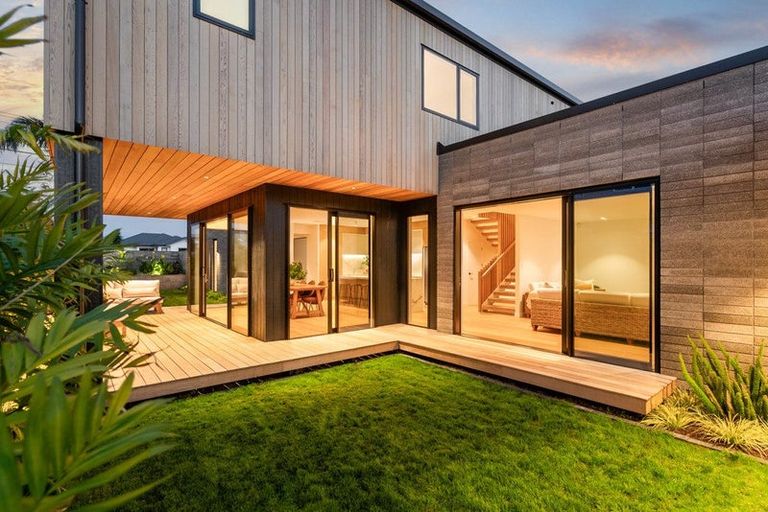 Photo of property in 50 Gulf View Road, Murrays Bay, Auckland, 0630