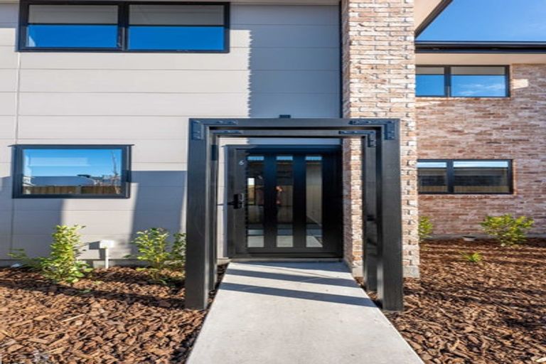 Photo of property in 6/241 Lincoln Road, Addington, Christchurch, 8024