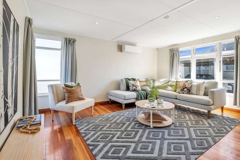 Photo of property in 69 Seddon Street, Takaro, Palmerston North, 4412