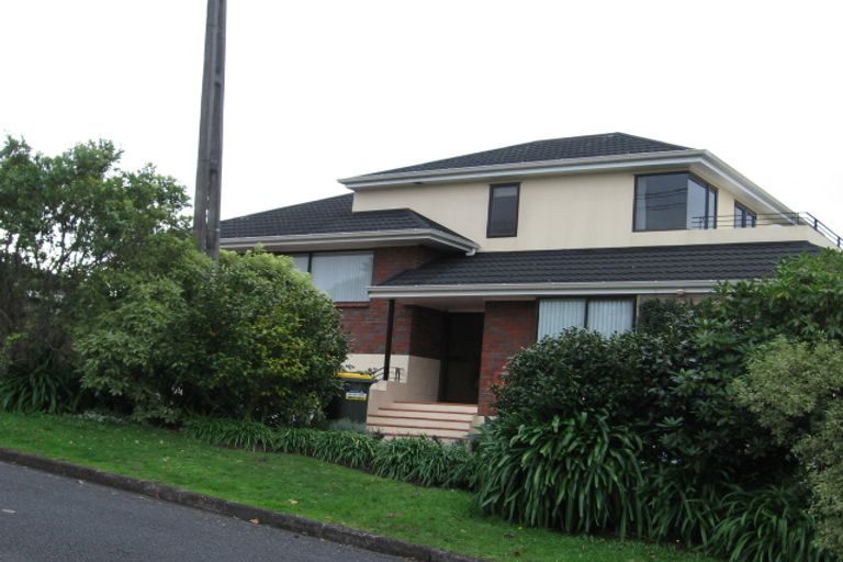 Photo of property in 2/182 Sandspit Road, Shelly Park, Auckland, 2014