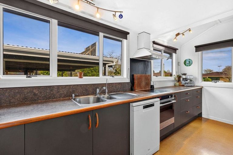 Photo of property in 7 Weld Street, Cambridge, 3434