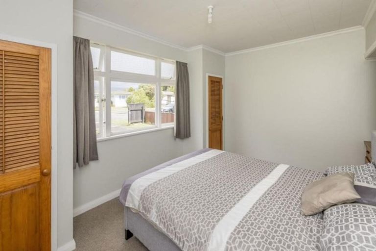 Photo of property in 12 Clark Street, Levin, 5510