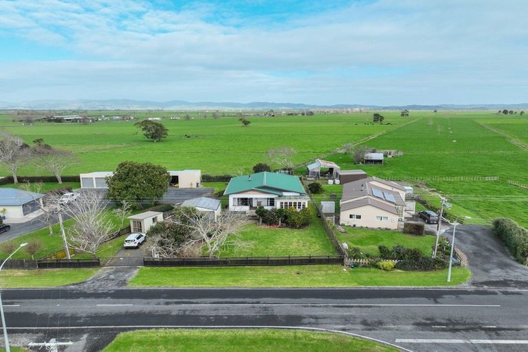 Photo of property in 39 Pipiroa Road, Ngatea, 3503