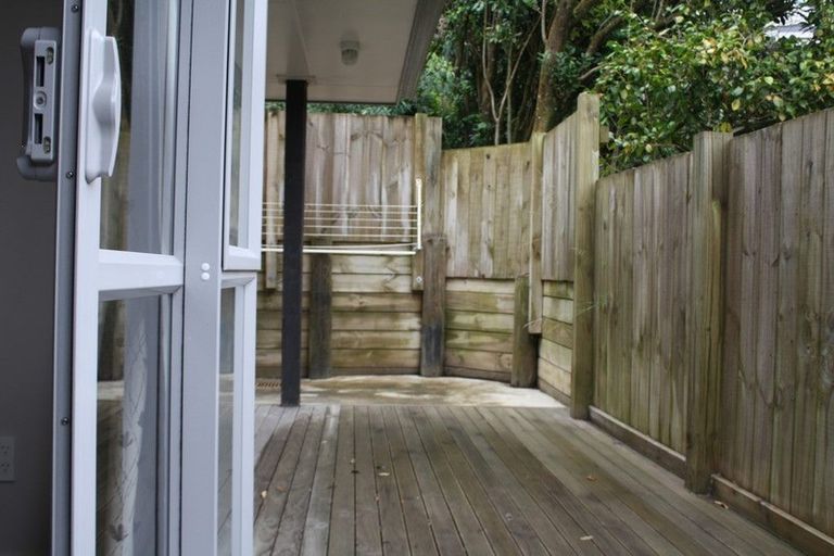 Photo of property in 116a Moorefield Road, Johnsonville, Wellington, 6037