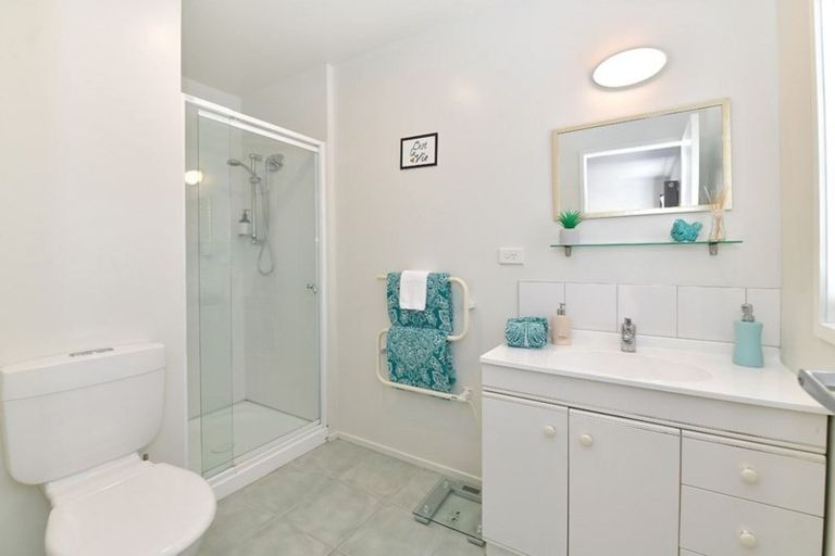 Photo of property in 49 Cochrane Avenue, Arkles Bay, Whangaparaoa, 0932