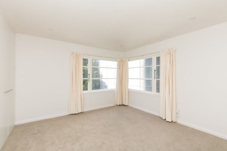 Photo of property in Embassy Court, 1/84 Boulcott Street, Wellington Central, Wellington, 6011