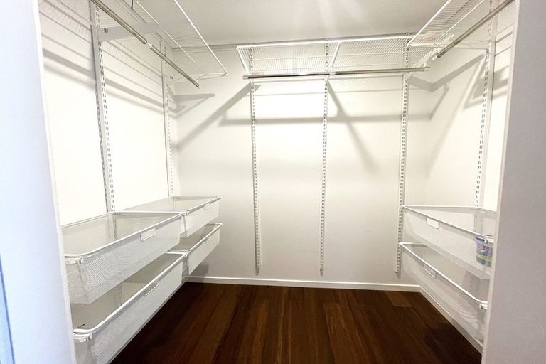 Photo of property in 7 Cherub Place, West Harbour, Auckland, 0618