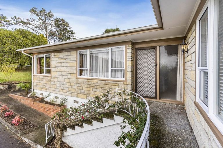 Photo of property in 462 Don Buck Road, Massey, Auckland, 0614