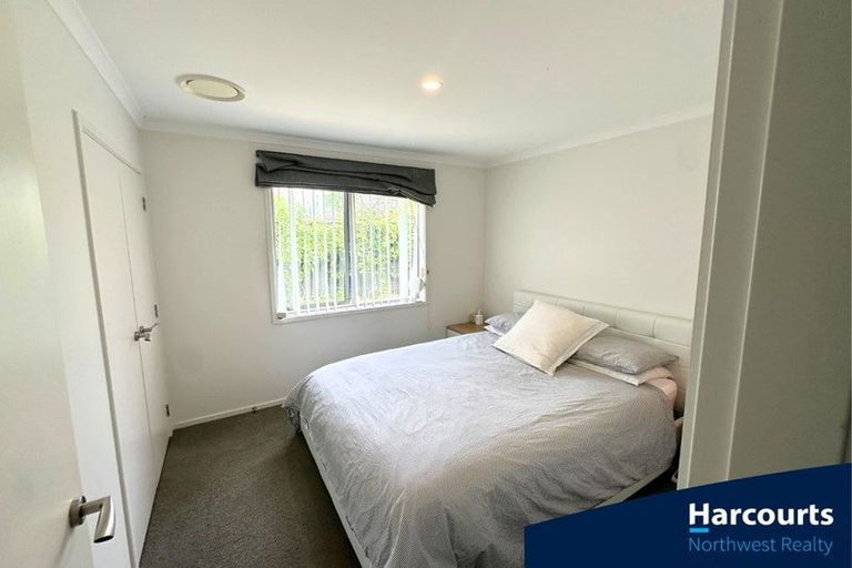 Photo of property in 6 Walnut Road, Riverhead, 0820