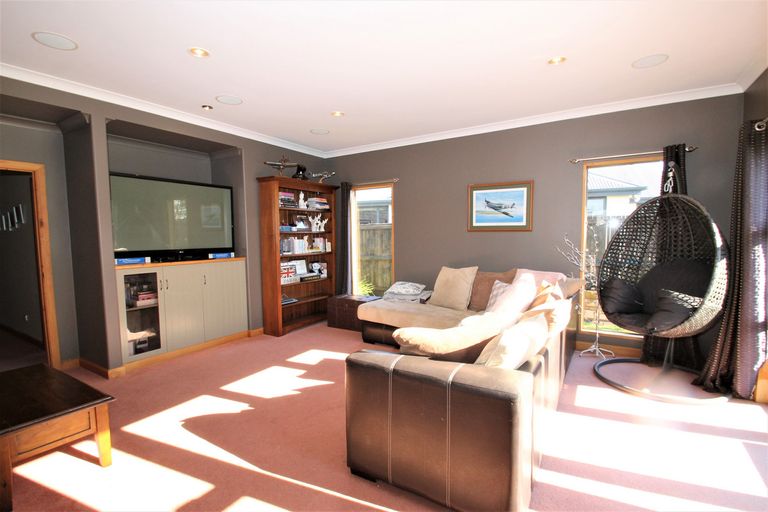 Photo of property in 2 Mallard Place, Mosgiel, 9024